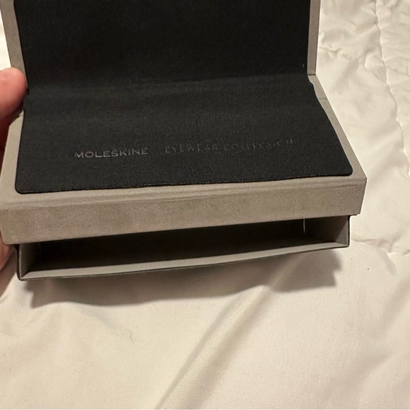 Moleskine brand designer eyewear slim case and cloth as new - Picture 4 of 12